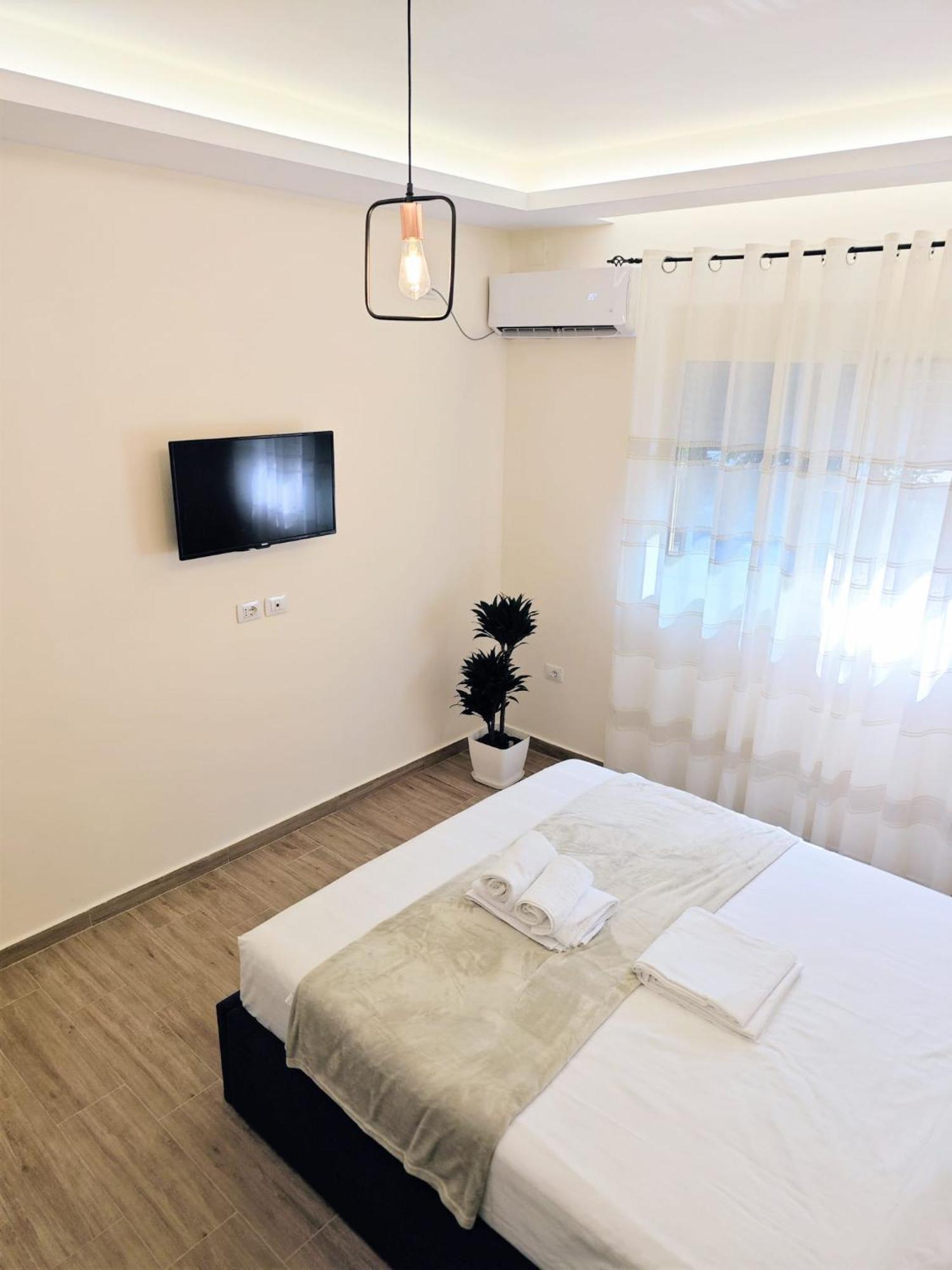 New Apartment Close To Sea And Downtown Vlorë Eksteriør bilde